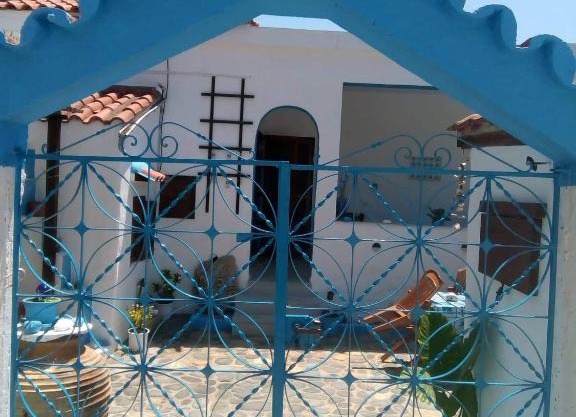 Island house in Elika - Marathias