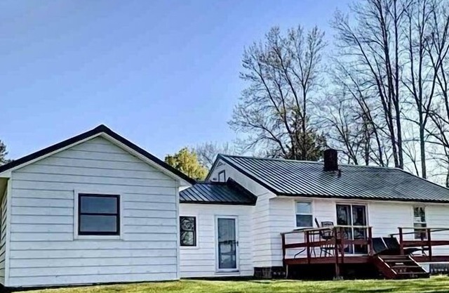 Island Lake Retreat | Cabin on the Lake