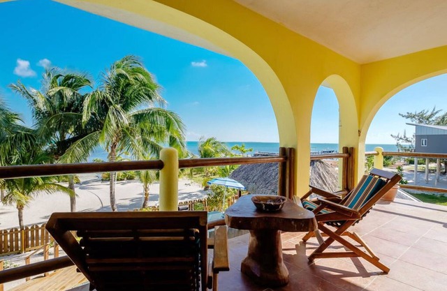 Island style, laid-back living, waterfront, pool, pier and outdoor shower
