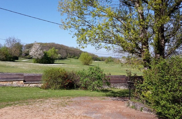 Isle d'Abeau, Bourgoin (38080), house facing a golf course, 35 km from Lyon, 9 people
