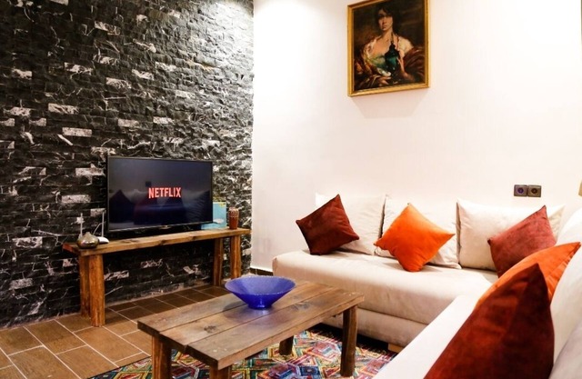 Issli Apartment