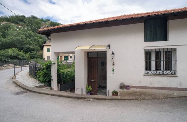 Apartment 'Al Frantoio' with Private Garden