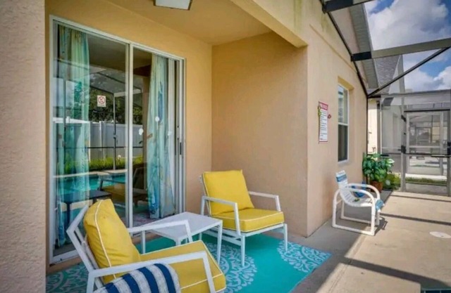 It's a lifestyle: so enjoy it in this Spacious 2 en-suite heated pool & spa home