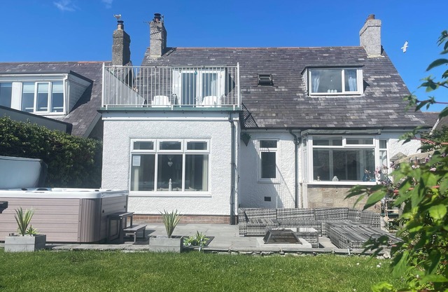 Ivy Cottage Seahouses Seaside Retreat
