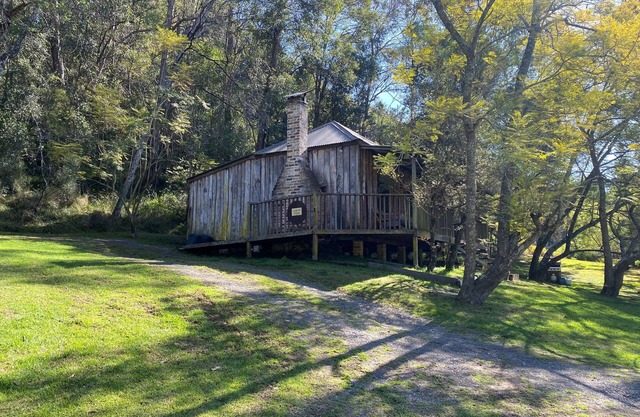 Jacaranda Cottage @ Hidden Valley Retreat Cottages