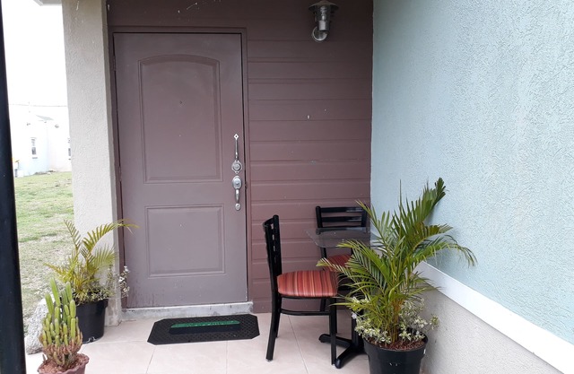 Jacaranda Vacation Home gated with AC and 24 hours security
