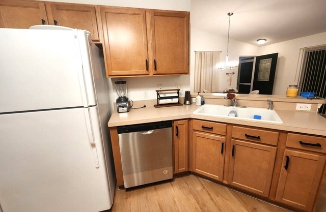 Jace Place in the Village of Hemingway, 2 BD & 2Bath