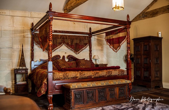 Jacquette, Château des Sénéchaux, luxurious, decadent, restful, magnificent.