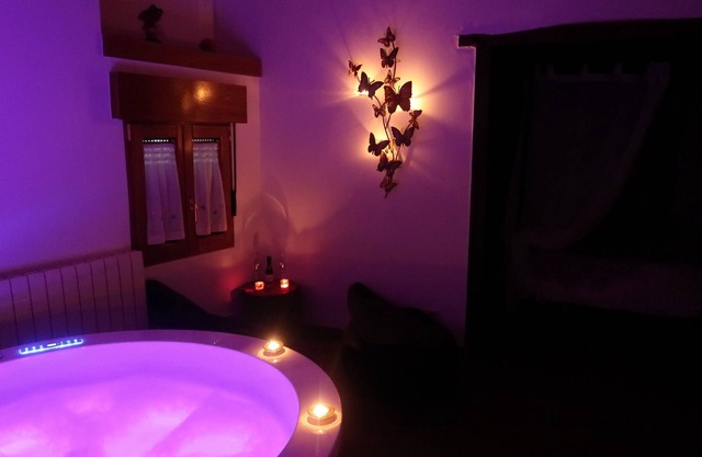 Jacuzzi in the room