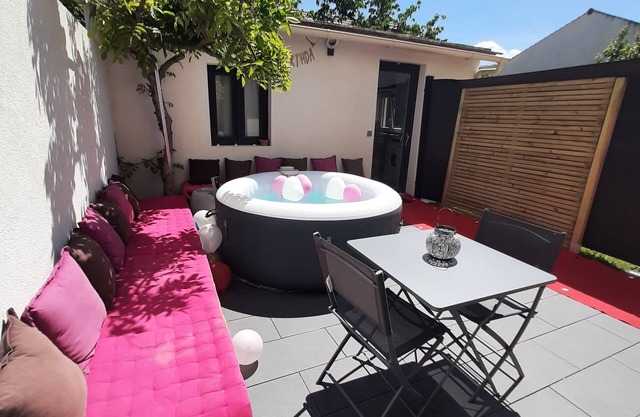 ♥️JACUZZI PRIVATIF (love room, whole apartment, terrace)♥️ NETFLIX