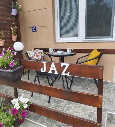 Jaz Apartman
