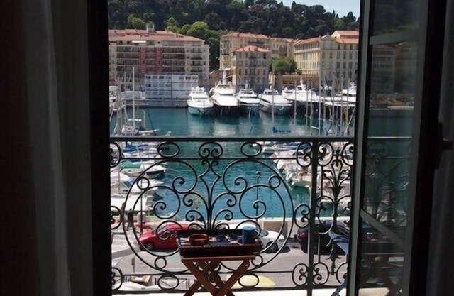 JdV Holidays Apartment Azalee - 2 bedroom, 2 bathroom, fantastic views over port