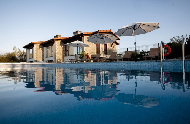 Jesters of Pria Rural Apartments. Fit 2. Pool and sea views.