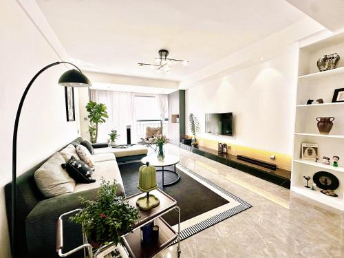 Jianshui Our Home Art B&B