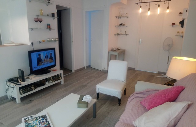 Joli Appartement en Banlieue 20 Minutes de Paris, Classée Monument Historiqu
