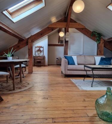Joli appartement Quai 2 voie C parking gratuit