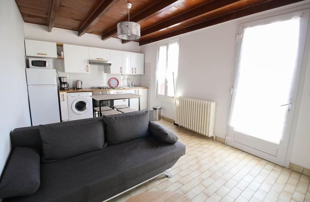Joli T2 rénové/WIFI/Grand parking privé