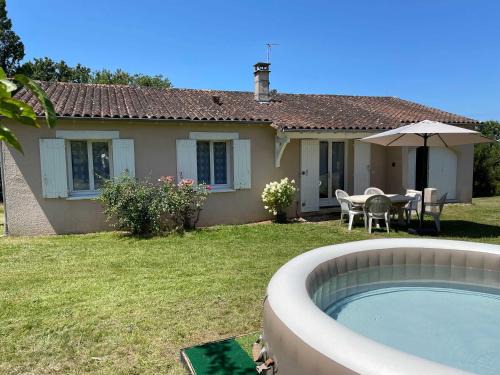Jolie maison à la campagne avec Spa et piscine