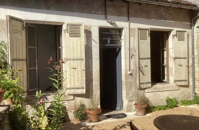 Jolie Maison Dans le Centre Historique de Bourdeilles