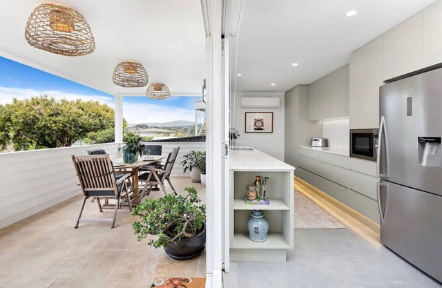 Jones Beach Eureka Luxury Hideaway