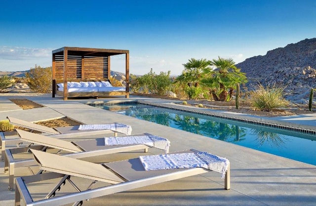 Joshua Tree Country Club-Villa/Pool/Sport/Boulders