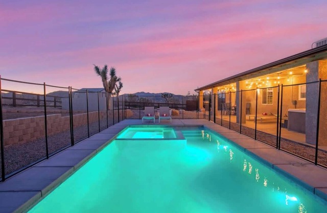 Joshua Tree Retreat - Views, Heated Pool, & More!