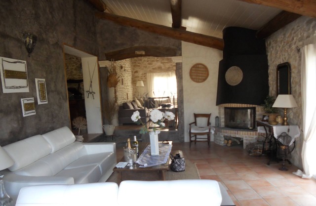 Joyous villa in Drôme Provençale 26