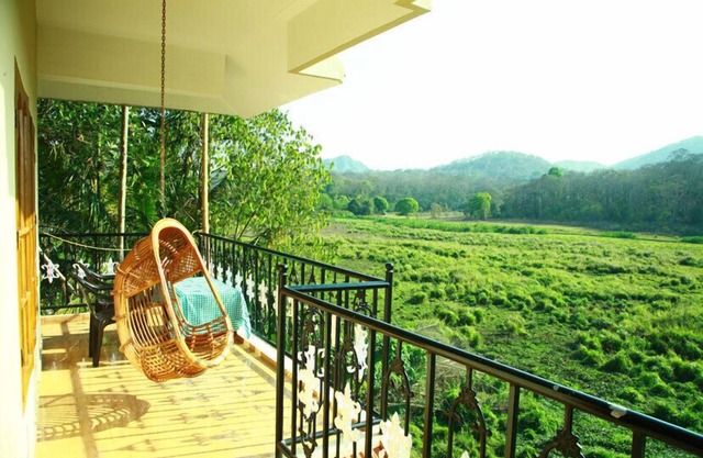 Jungle Palace Homestay