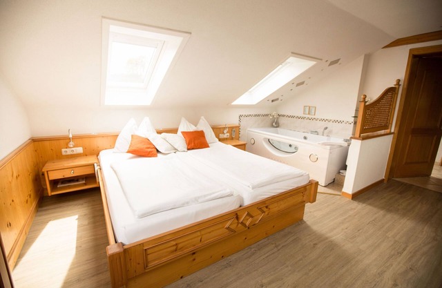 Junior Suite - Pension KNOLL am Attersee