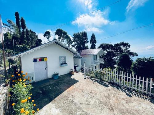 K - Den Homestay