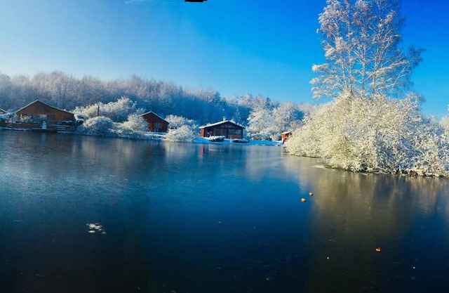 KÄBANE 85, Lodge with waterfront spa
