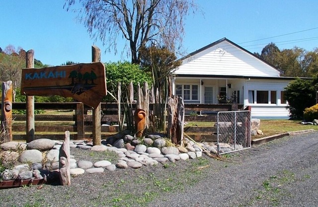 Kakahi Adventure Lodge