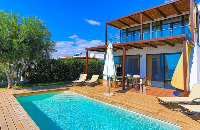 Kalma Villa Pente in Moudania