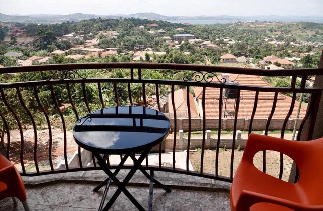 Kampala Lake View Apartment Entebbe Road