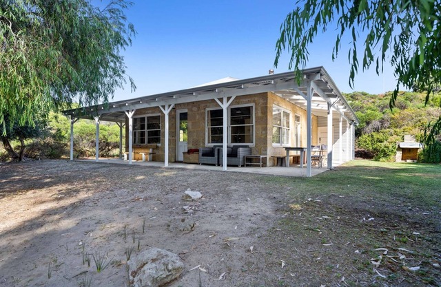 Kangaroo Cottage – Beachside Escape in Dawesville