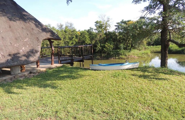 Karibu River Retreat