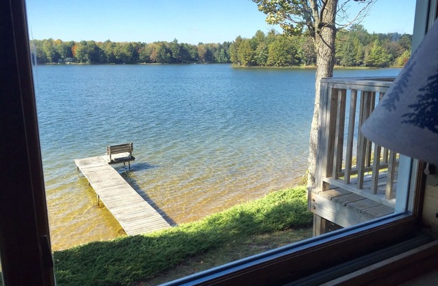Kayak, Canoe, and paddle boat! Family-Friendly, Close To Pictured Rock