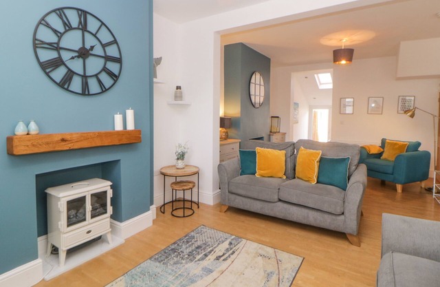 KEELING, family friendly, with a garden in Exmouth
