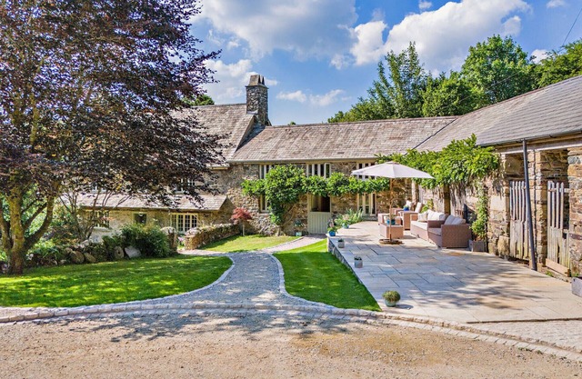 Kelly Mill Cottage - Two Bedroom House, Sleeps 4