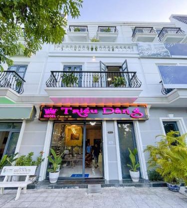 Khách sạn Triều Dâng