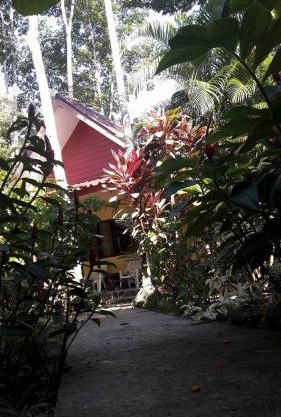Khao Sok Holiday Resort