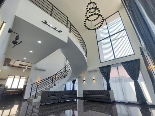 Khoo Family Villa