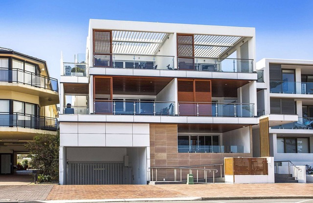 Kiama Seaside Getaway - Just 1 1/2 hours south of Sydney - up to 4 Adults and 2 children