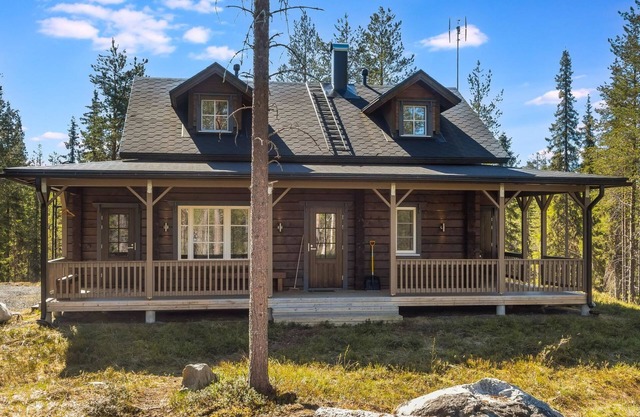 Kiehtäjän Kuohu by Interhome