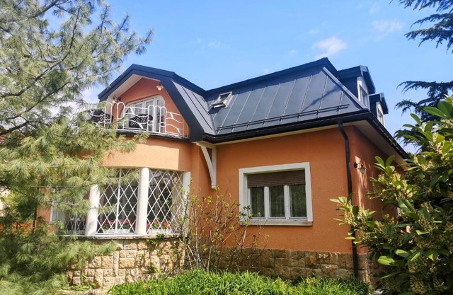 Kikelet Villa