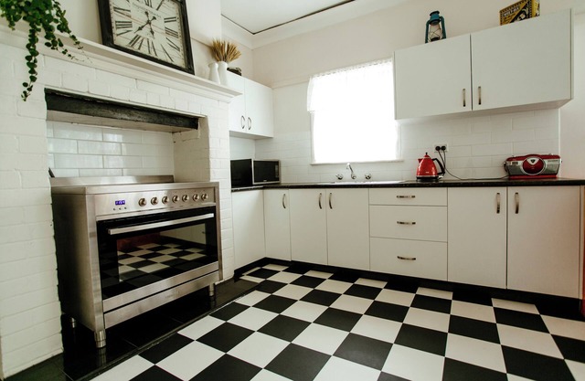 King Cottage Wilberforce - Pet Friendly (Outside Only)