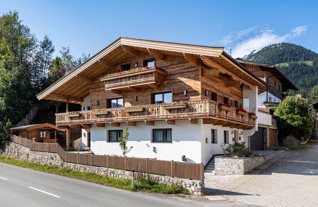 Kinkara Lodge - 3 Bedroom House in the heart of Kirchberg