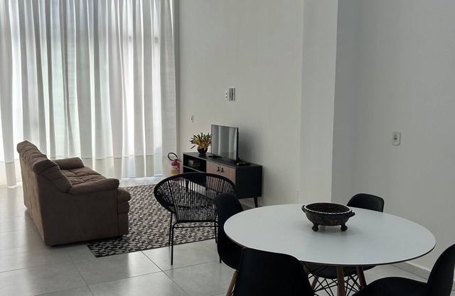 Kitnet Elegance-Ideal for families of up to 4 people. Full kitchen/Parking