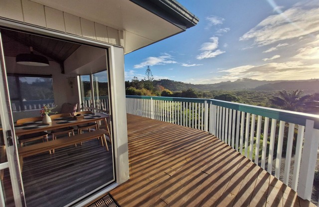 Kiwi calls and sunrises by the Kerikeri inlet.