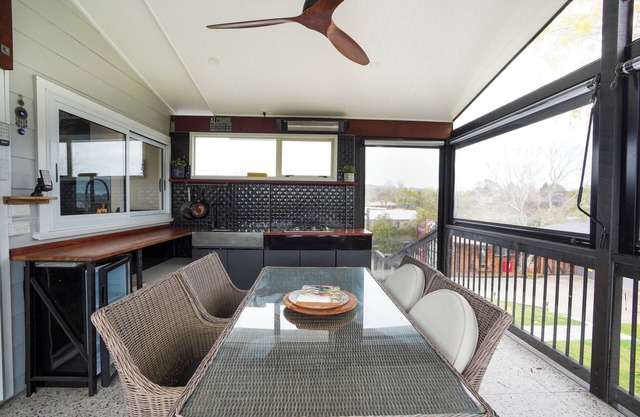 Kiwi Retreat By Aotearoa Escapes